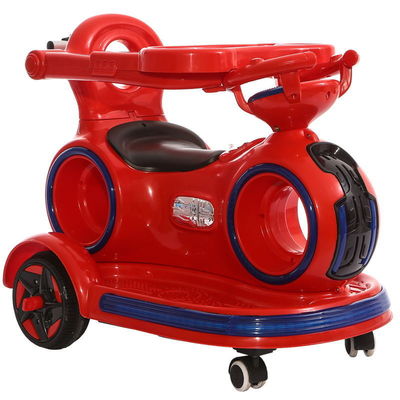 Kinderfahrt im Elektroauto mit einziehbarem Schubgriff und bunten Lichtern