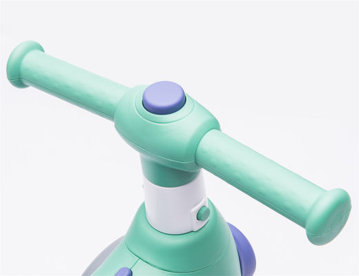 2022 Kinder Balance Car Pedal Push Ride On Toy mit Baby-Radfahren Eigenschaft und Design
