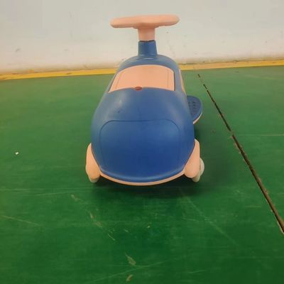 Grüne Kunststoffqualität Happy Baby Balance Car für Kinderspielzeug Fahrt mit dem Auto Direktrabatt