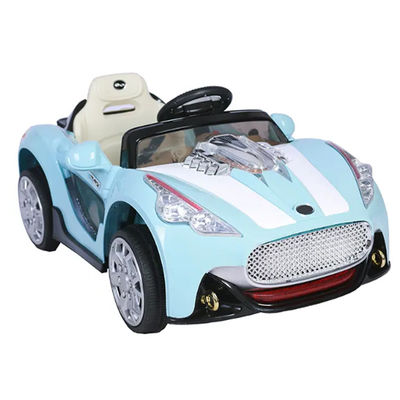 Fernbedienung Kinderspielzeug Elektroautos mit Kunststoffmaterial und 550 * 2 Motor