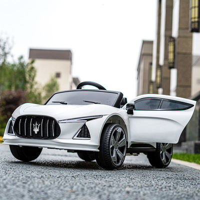 14 kg Bruttogewicht Fahrt auf Spielzeug Mehrfunktions-Kinder-Elektroauto mit LED-Musik
