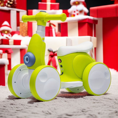 0-24 Jahre alter Kinder-Scooter mit Fernbedienung und Kunststoffrad