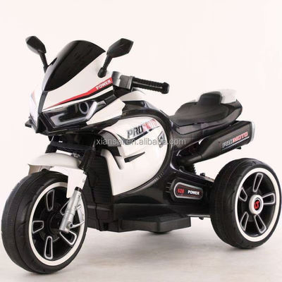 Weißes Elektromotorrad für Kinder Dreirad mit bunten Lichtern und 380*2 Motor