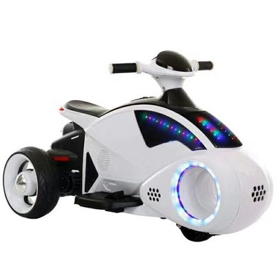 Fahren auf Spielzeug 3-Rad Elektromotorrad für Kinder mit blinkenden Rädern und Musik