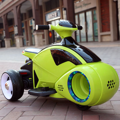 Fahren auf Spielzeug 3-Rad Elektromotorrad für Kinder mit blinkenden Rädern und Musik