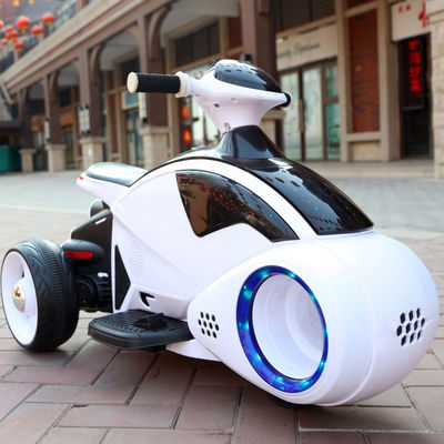 Fahren auf Spielzeug 3-Rad Elektromotorrad für Kinder mit blinkenden Rädern und Musik