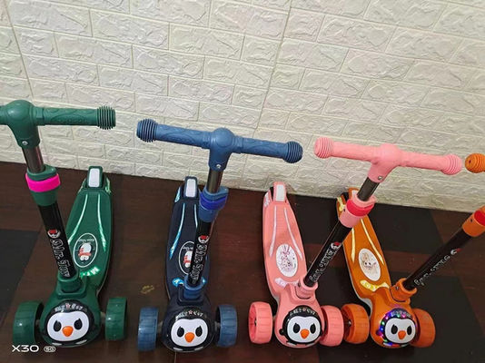 Großradpedal Roller Kinder mit Sitz/Baby Kick Roller Verkauf für Kinder Nettogewicht 15,2 kg