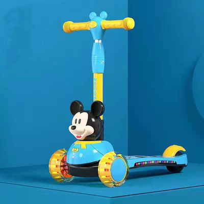 Plastik-Kinderfahrzeug mit PU-Flash-Radmusik und Klappfunktion