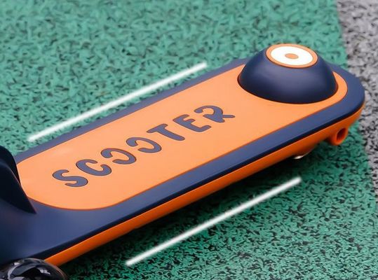 Ein-Knopf-Falt-Soft-Leder-Sitz 3 Räder Fahrt auf Roller-Auto für Kinder und langlebig
