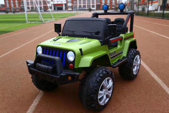 Batteriebetriebene Outdoor-Fahrt auf Spielzeug-Auto für Kinder Doppelsitzer 12V Elektrisch 118*69*79cm