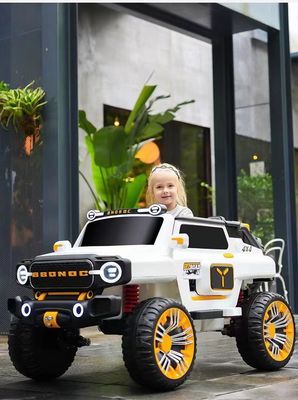 2023 Weiß PP Vierrad-Elektrofahrzeug für Kinder mit Vierradantrieb